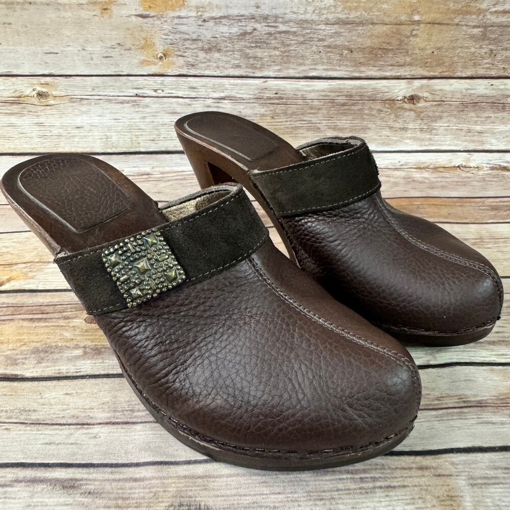 Italian Shoemakers Dark Brown Pebbled Leather Slip On Wooden High Heel Mule Shoe